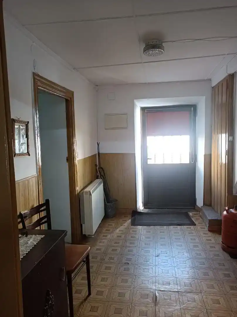 Casa adosada en venta en Muga de Sayago