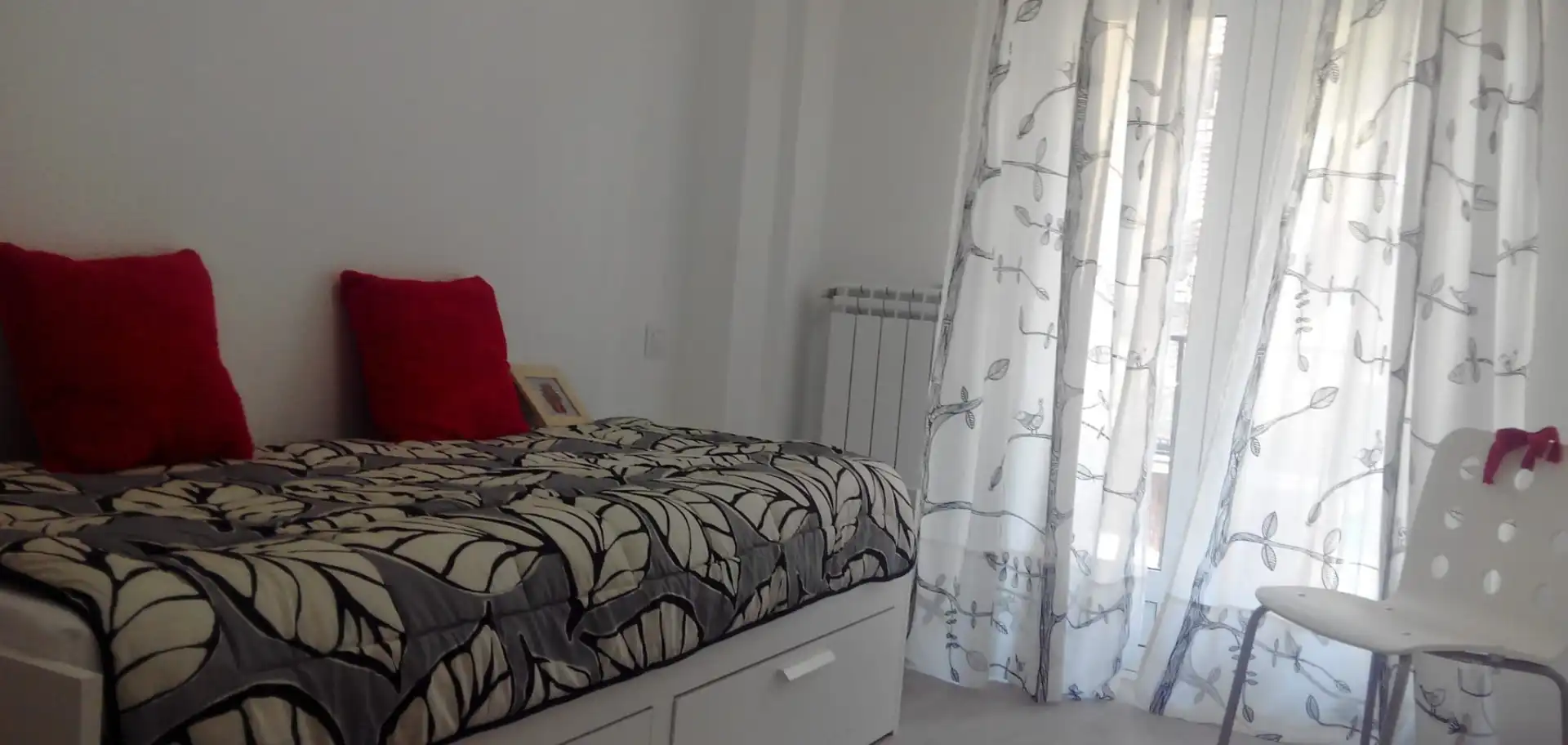 Bedroom of Flat for rent in Zaragoza  with Heating, Furnished and Oven