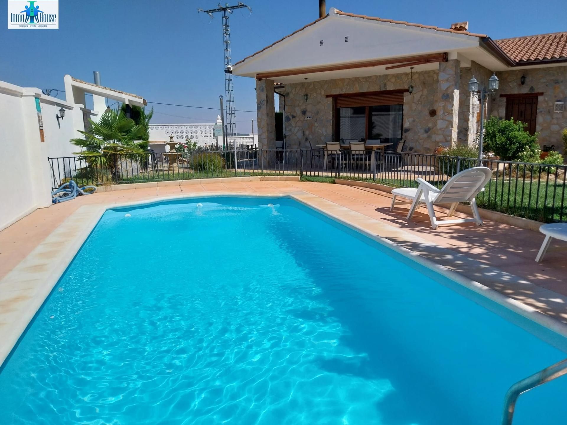 Swimming pool of House or chalet for sale in Alatoz  with Air Conditioner and Heating