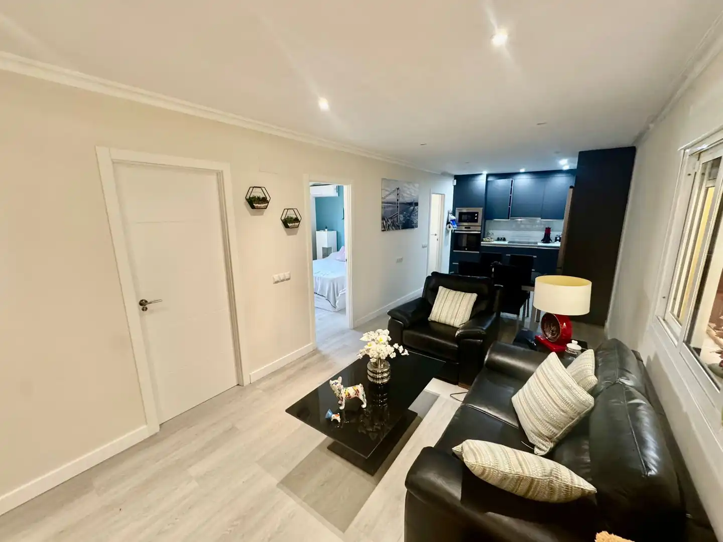 Sala de estar de Planta baja en venta en Fuengirola con Aire acondicionado, Parquet y Terraza