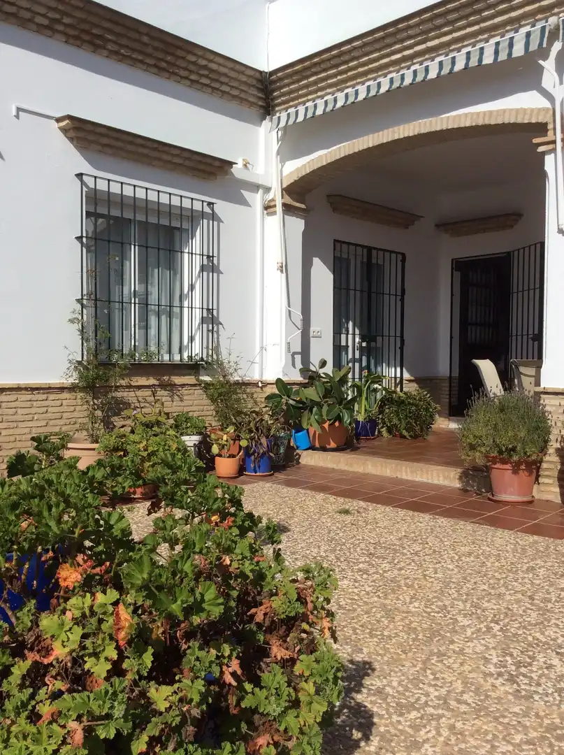Jardí de Casa o xalet en venda en Espartinas amb Aire condicionat, Calefacció i Jardí privat