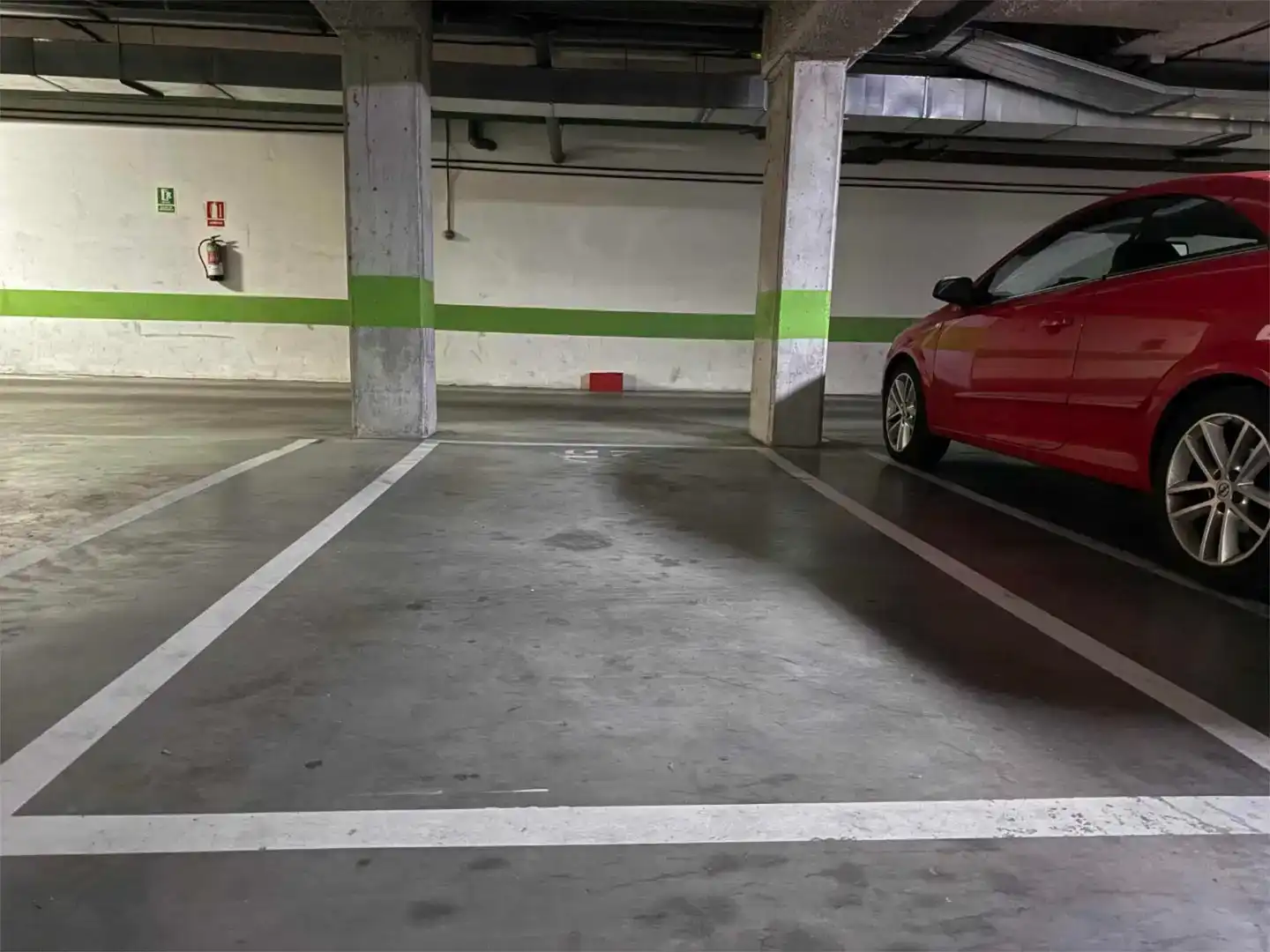 Parking of Garage for sale in Hospital
