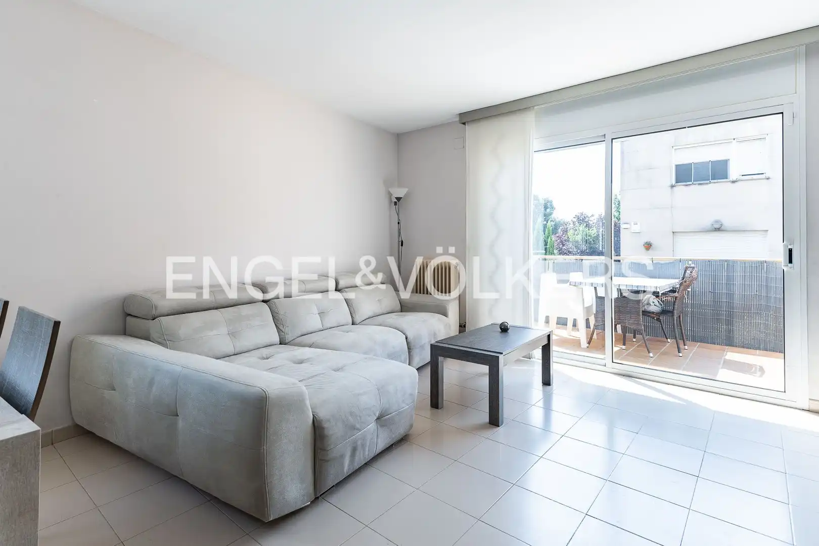 Sala de estar de Casa adosada en venta en Castellar del Vallès con Aire acondicionado, Calefacción y Terraza