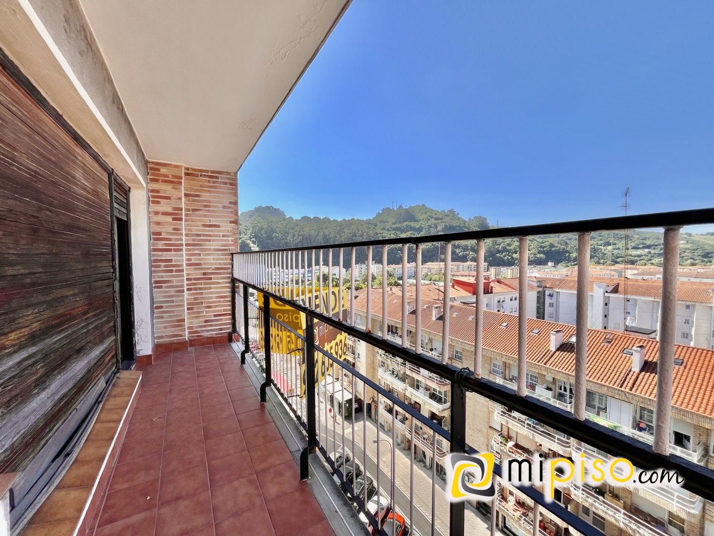 Balcony of Flat for sale in Laredo  with Terrace