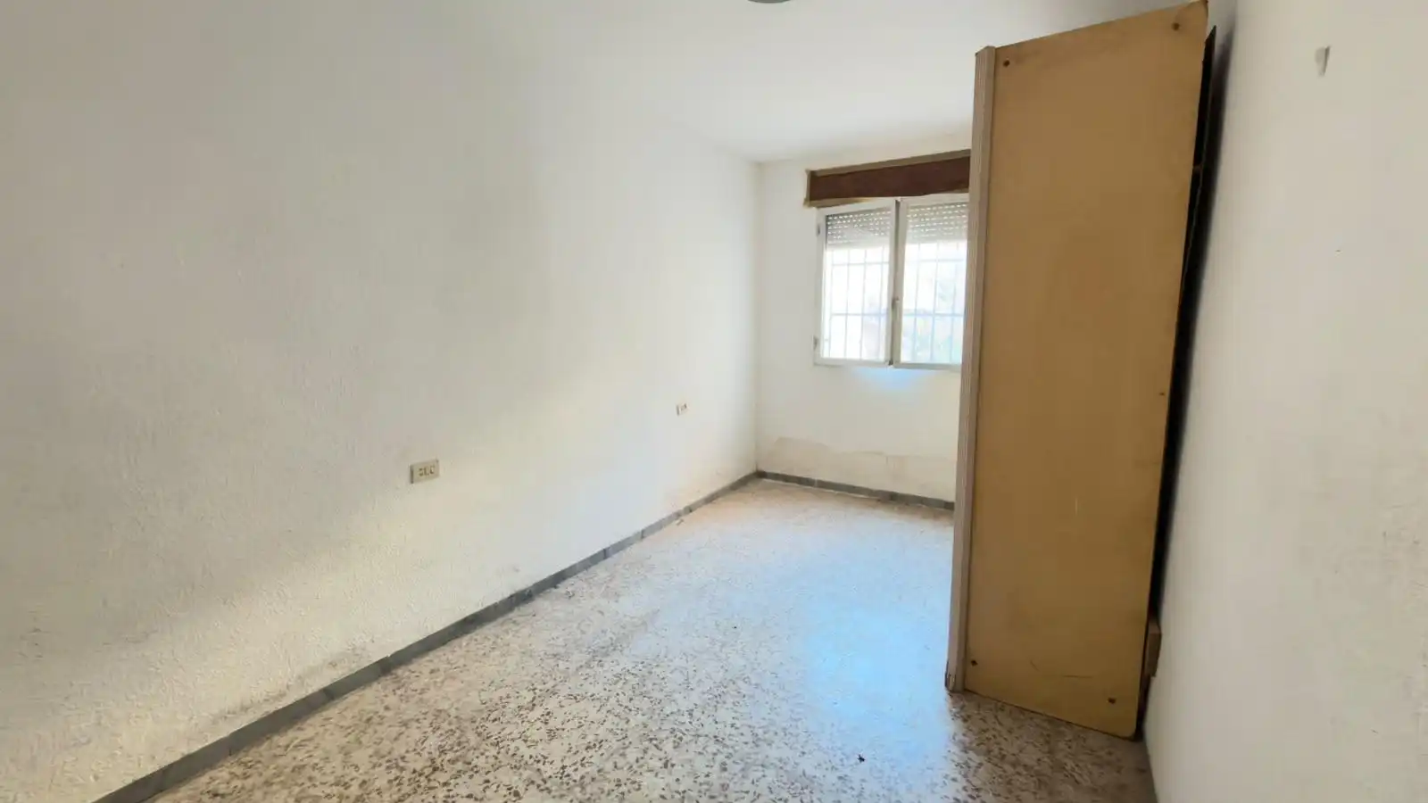 Baixos amb terrassa en venda a Casco Antiguo, imagen 21