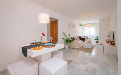 Living room of Flat for sale in Málaga Capital  with Air Conditioner, Parquet flooring and Balcony