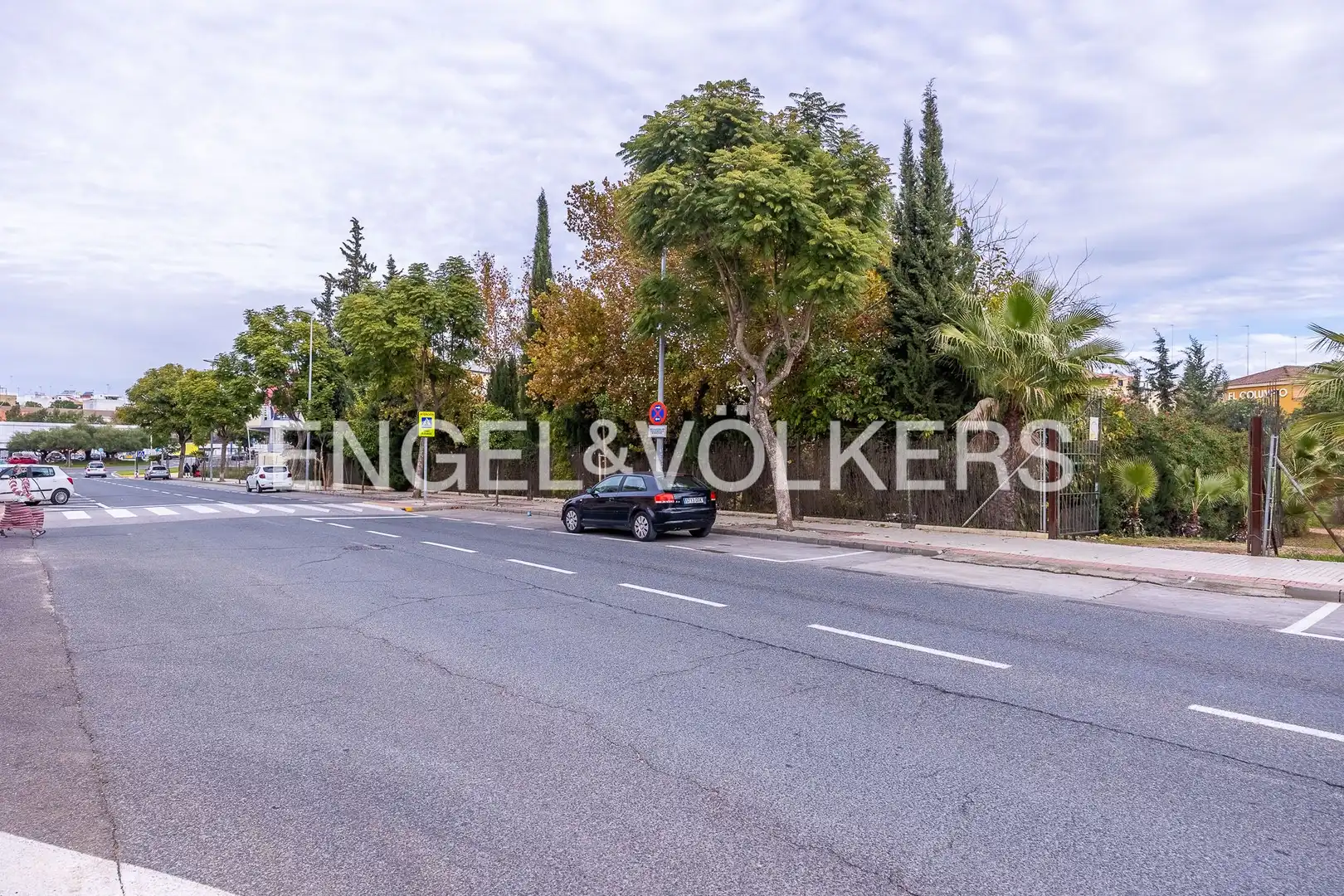 Vista exterior de Casa o chalet en venta en Alcalá de Guadaira con Calefacción