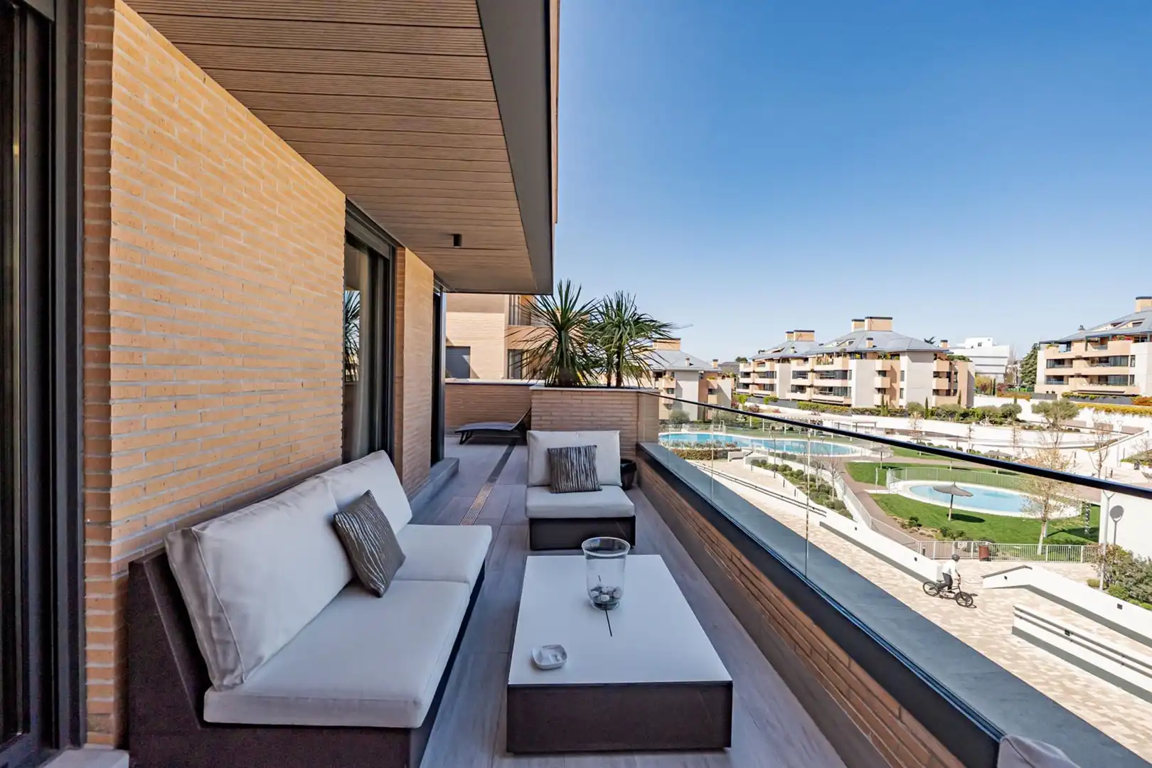 Terrasse von Wohnung zum Verkauf in Majadahonda mit Privatgarten, Terrasse und Abstellraum