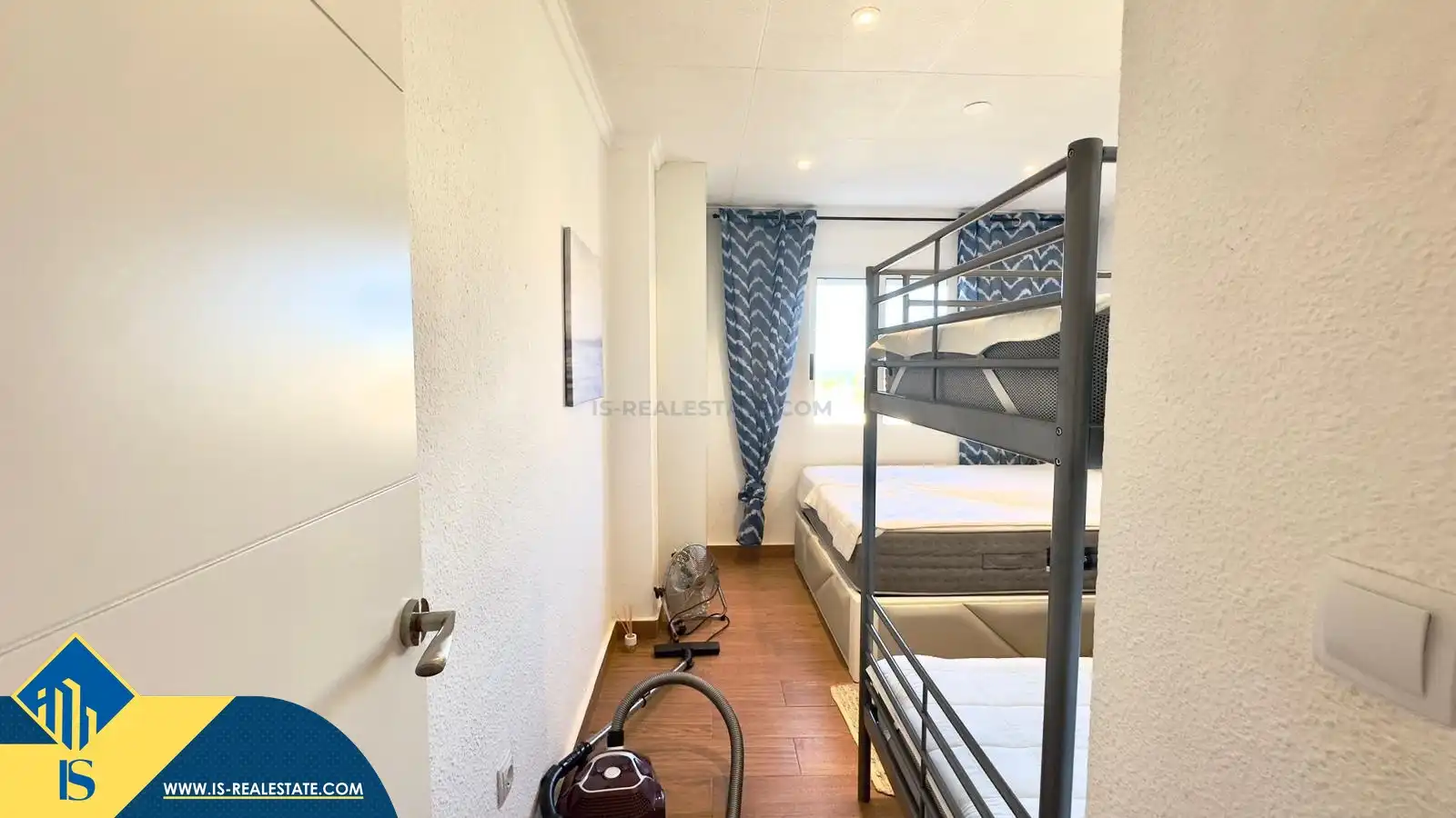 Dormitori de Dúplex en venda en Torrevieja amb Terrassa i Moblat