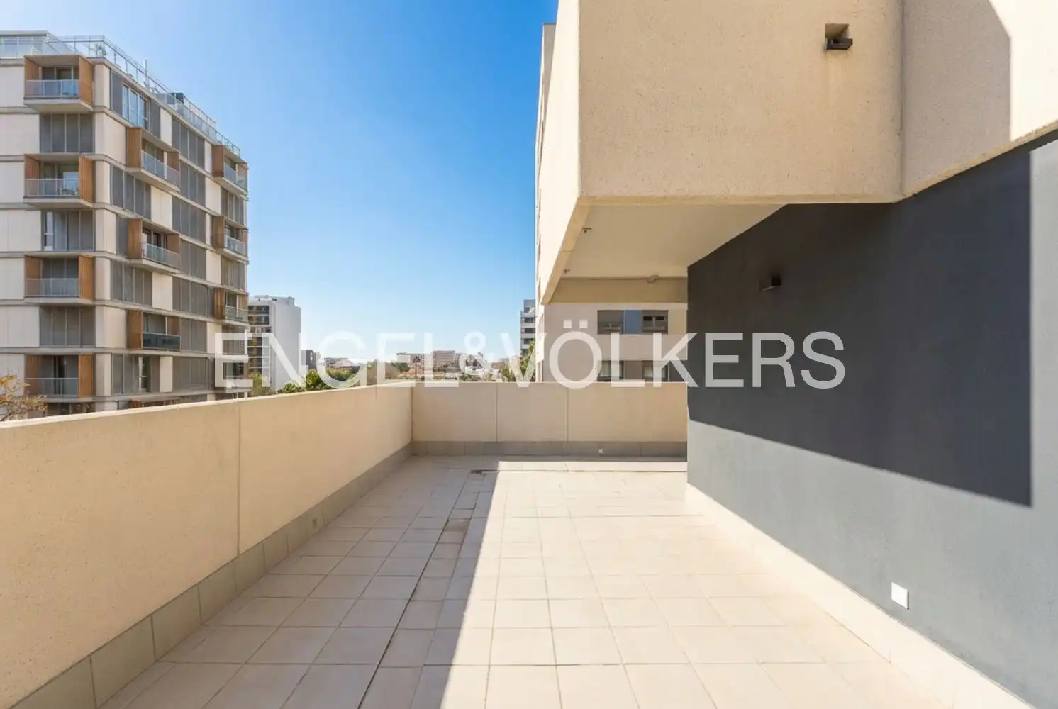 Terraza de Piso en venta en Valencia con Aire acondicionado, Calefacción y Piscina