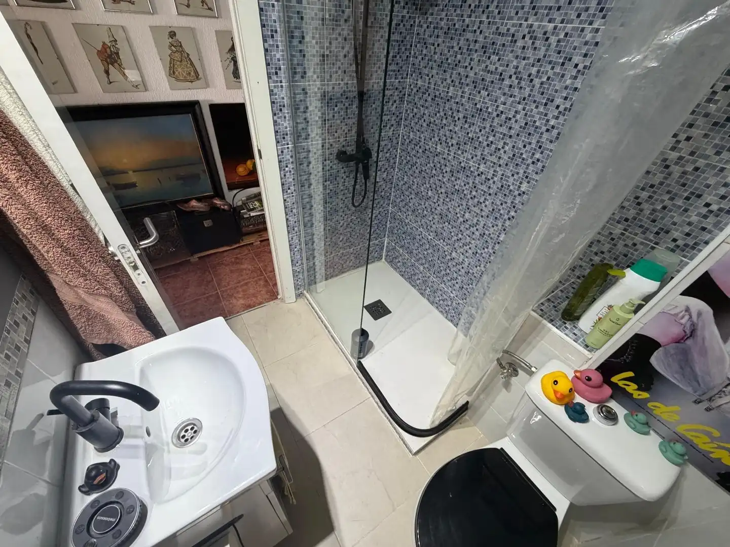 Bathroom of Flat for sale in San Juan de Aznalfarache