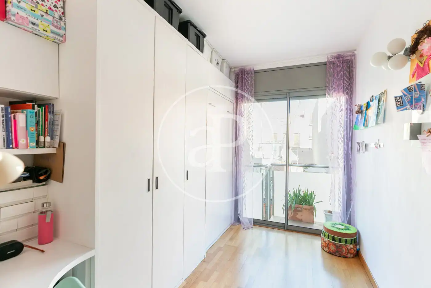 Casa adosada en venta en Passatge de Puigmadrona, El Camp de l'Arpa del Clot