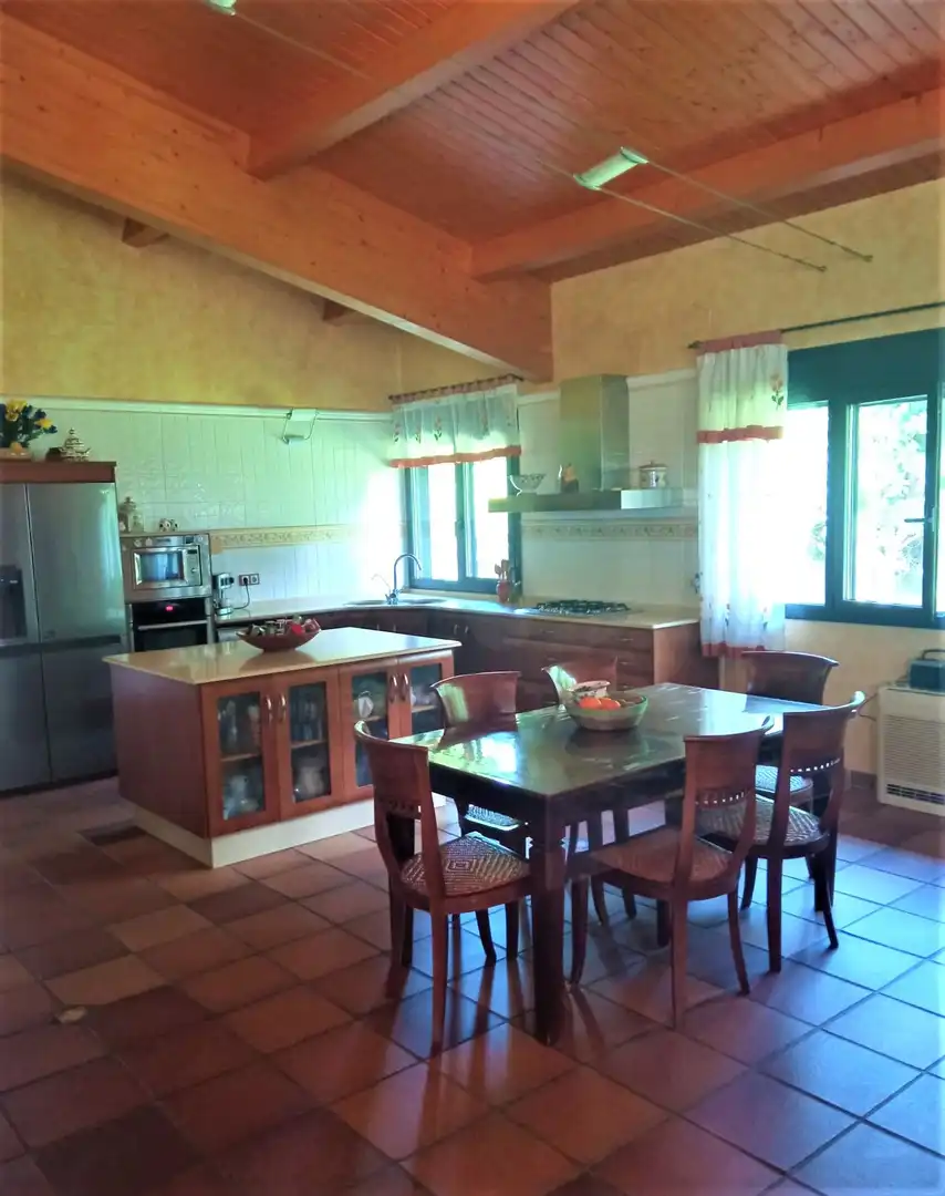 Kitchen of Houses for sale in Móra d'Ebre  with Air Conditioner, Heating and Swimming Pool