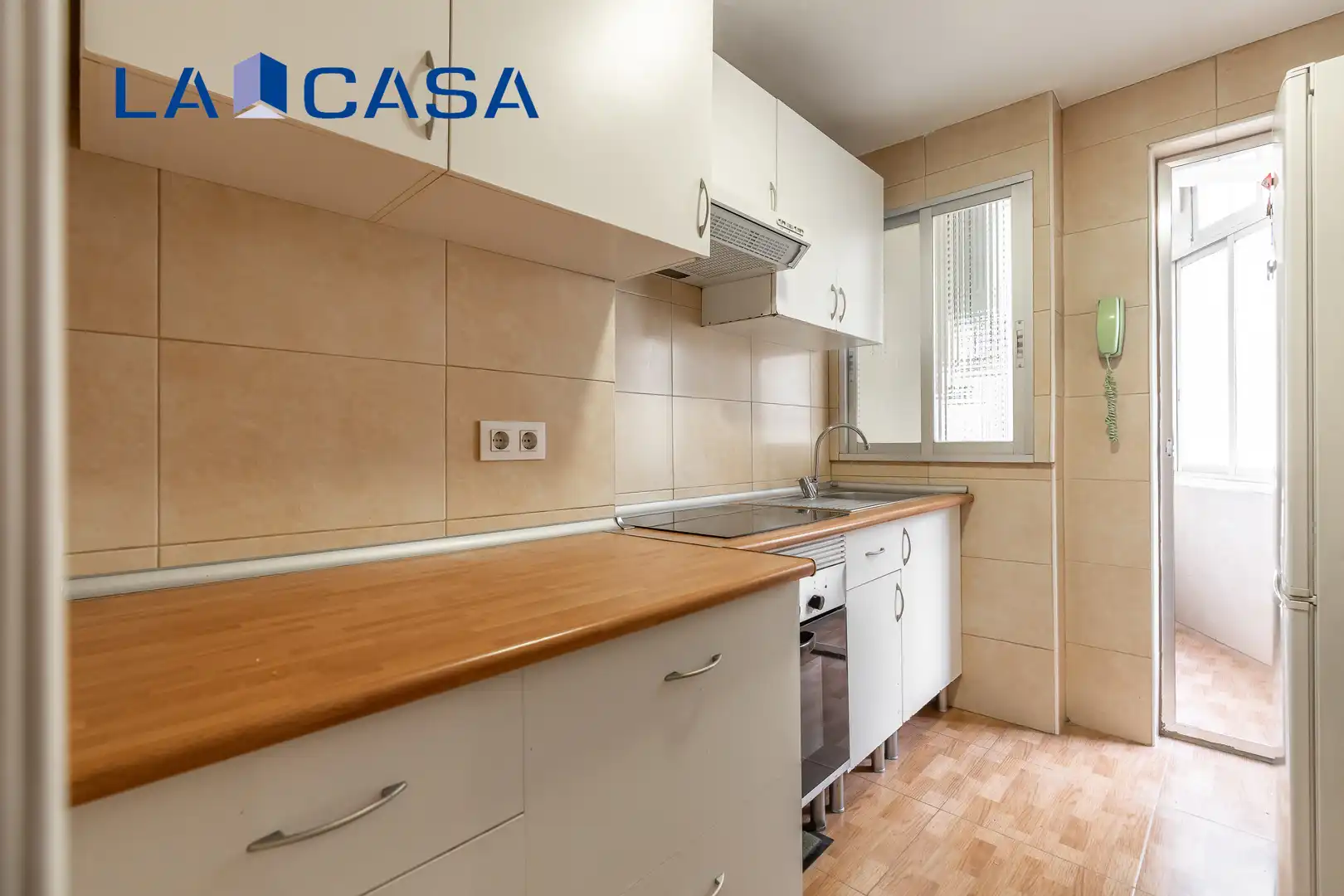 Küche von Wohnung zum Verkauf in Madrid mit Heizung und Terrasse