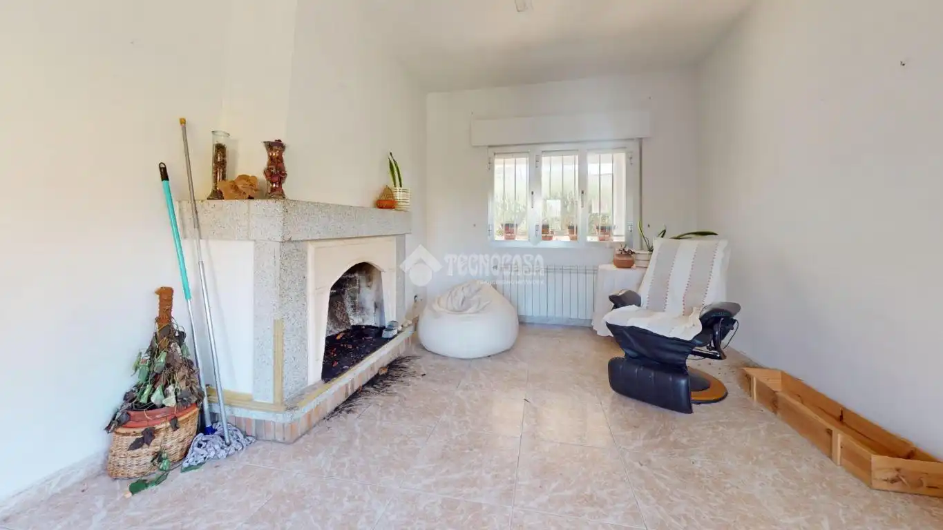 Living room of Detached homes for sale in Fuente El Saz de Jarama  with Private garden, Terrace and Balcony