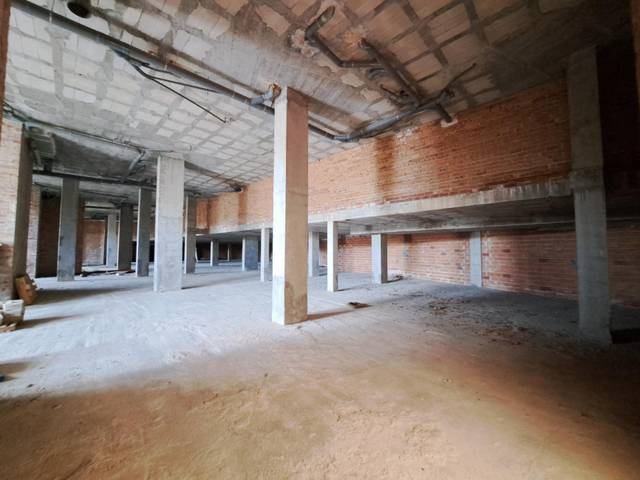Local comercial en Venta en  Pare Pompili Tortajada en Pere Crespí