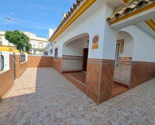 Exterior view of Single-family semi-detached to rent in Chipiona  with Terrace