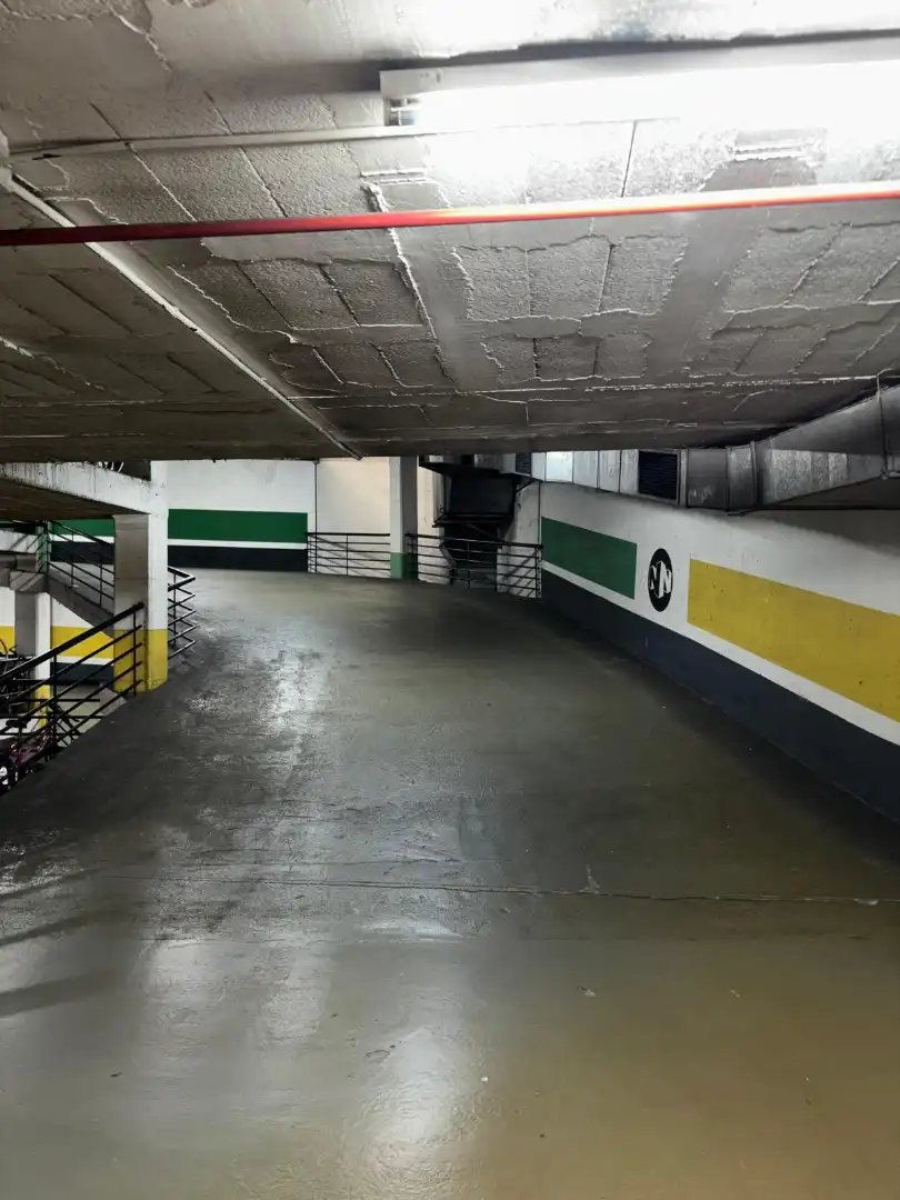 Garage for sale in Barcelona