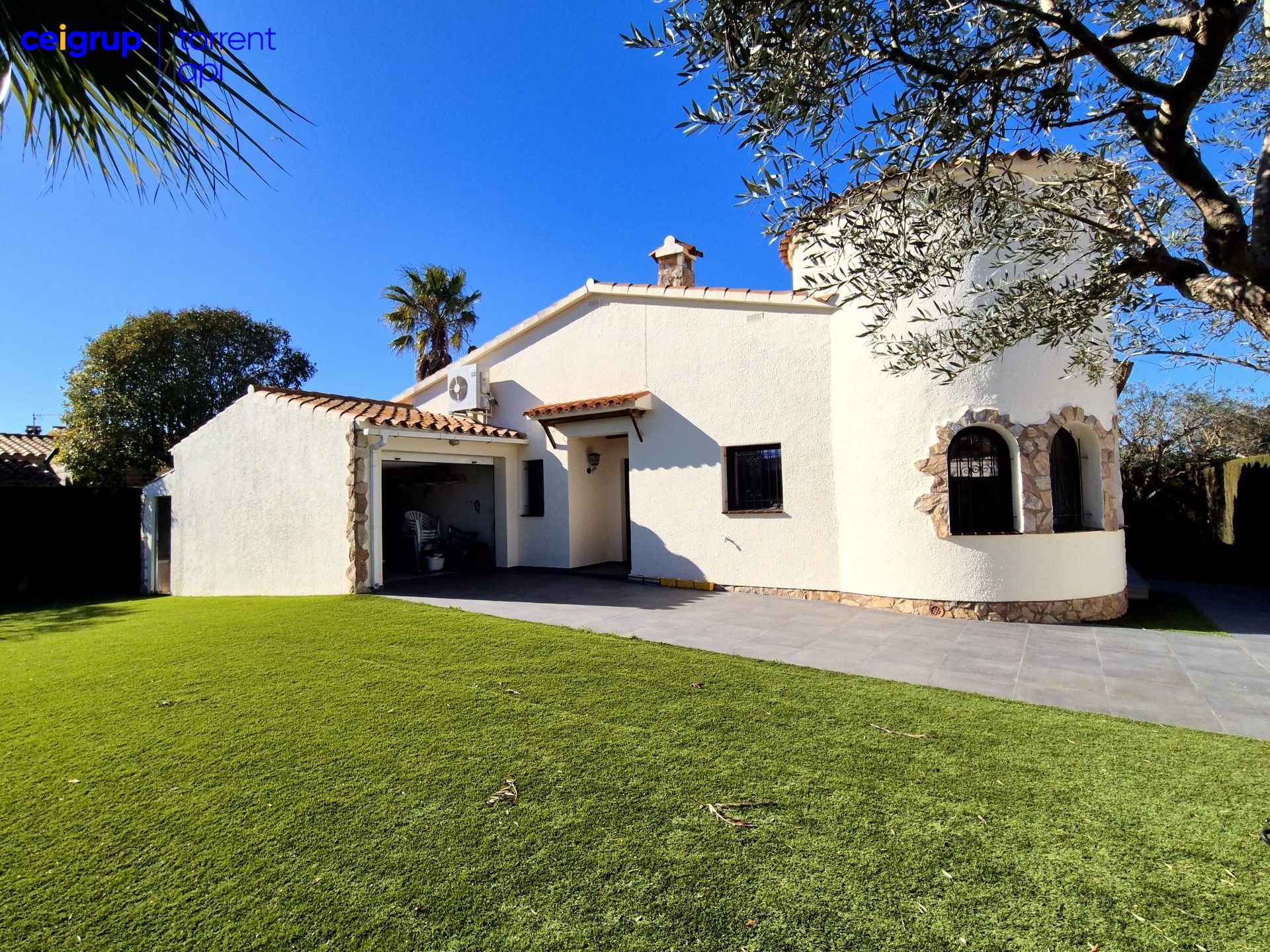 Exterior view of House or chalet for sale in Ventalló  with Heating, Terrace and Swimming Pool