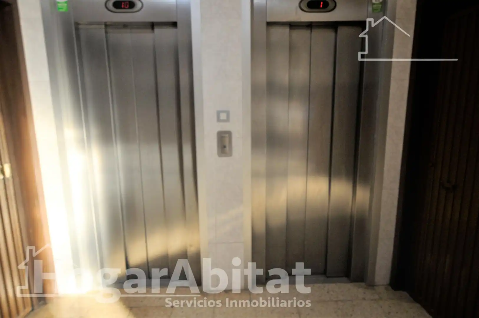 Parking de Piso en venta en Valencia con Trastero