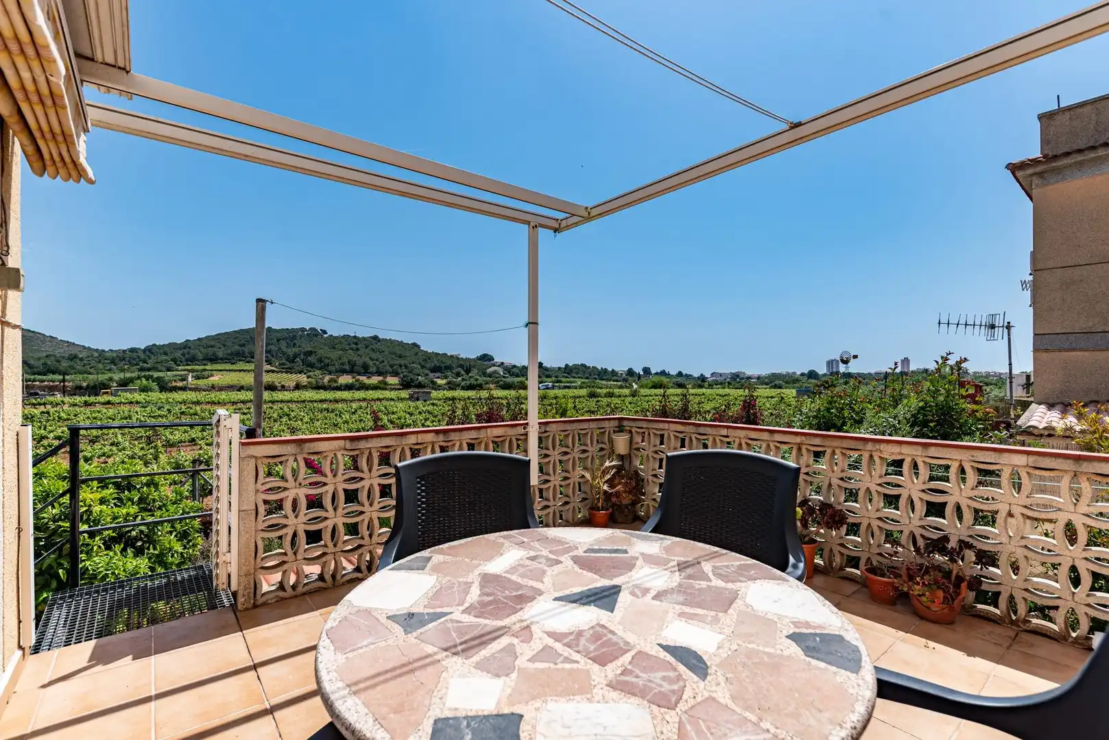 Terrasse von Maisonette zum Verkauf in Calafell mit Heizung, Privatgarten und Terrasse