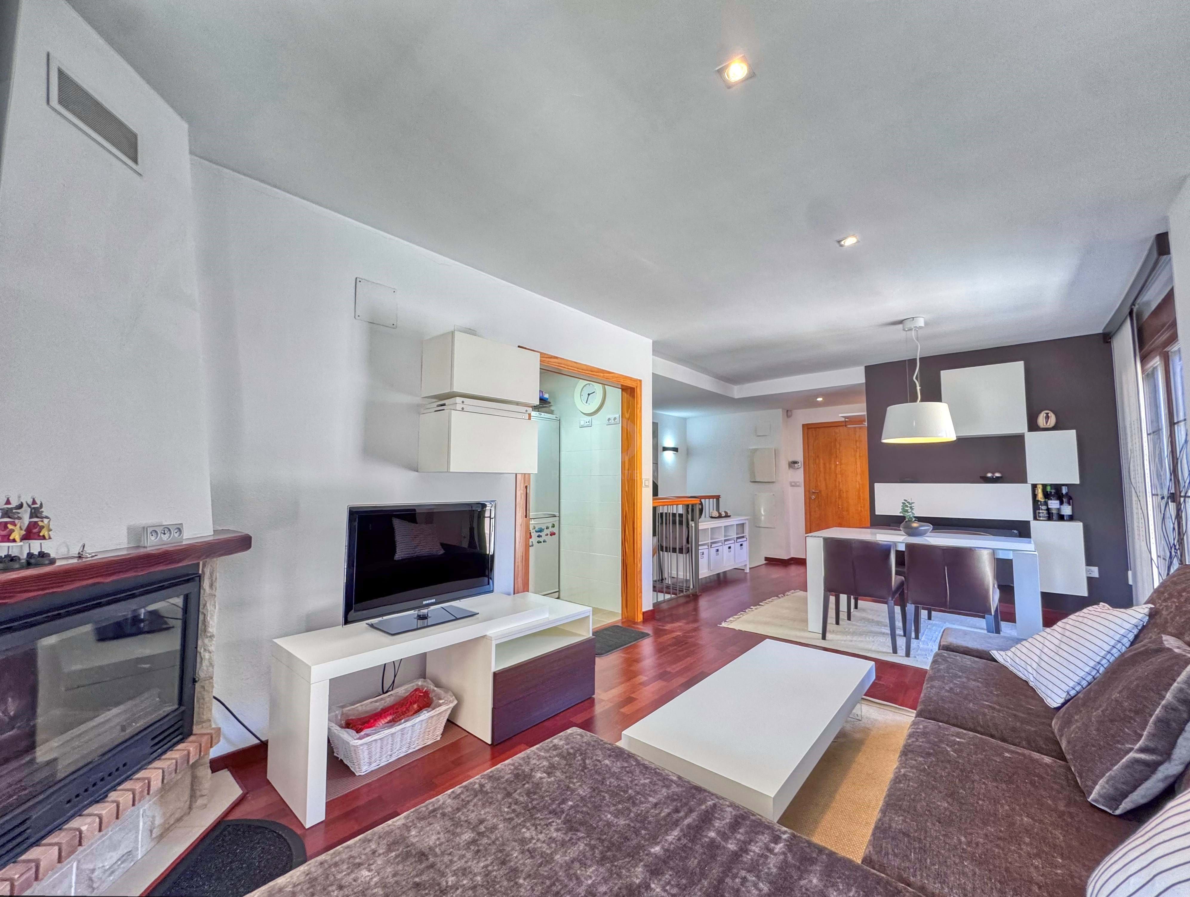 Sala de estar de Dúplex en venta en Alcalá de la Selva con Calefacción y Terraza