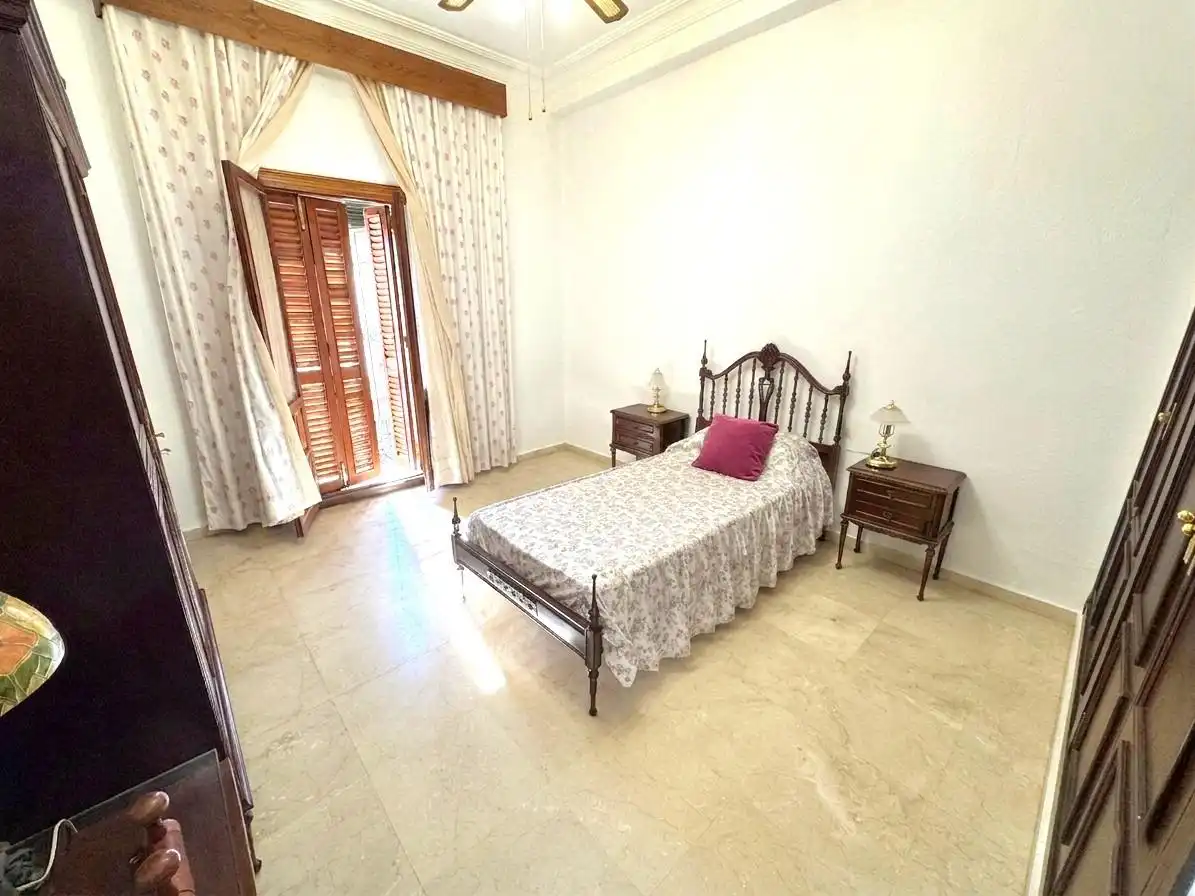 Habitación de Casa o chalet en venta en Carmona con Aire acondicionado, Terraza y Trastero