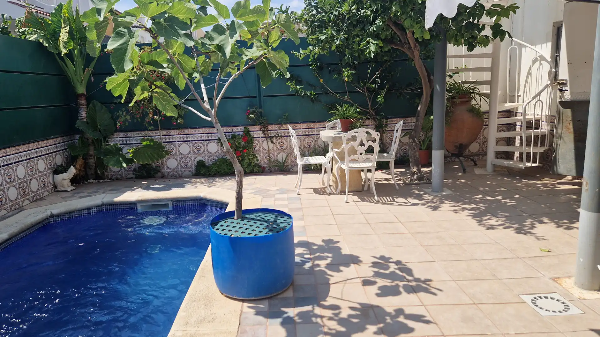 Piscina de Casa adosada en venta en Pineda de Mar con Aire acondicionado, Calefacción y Jardín privado