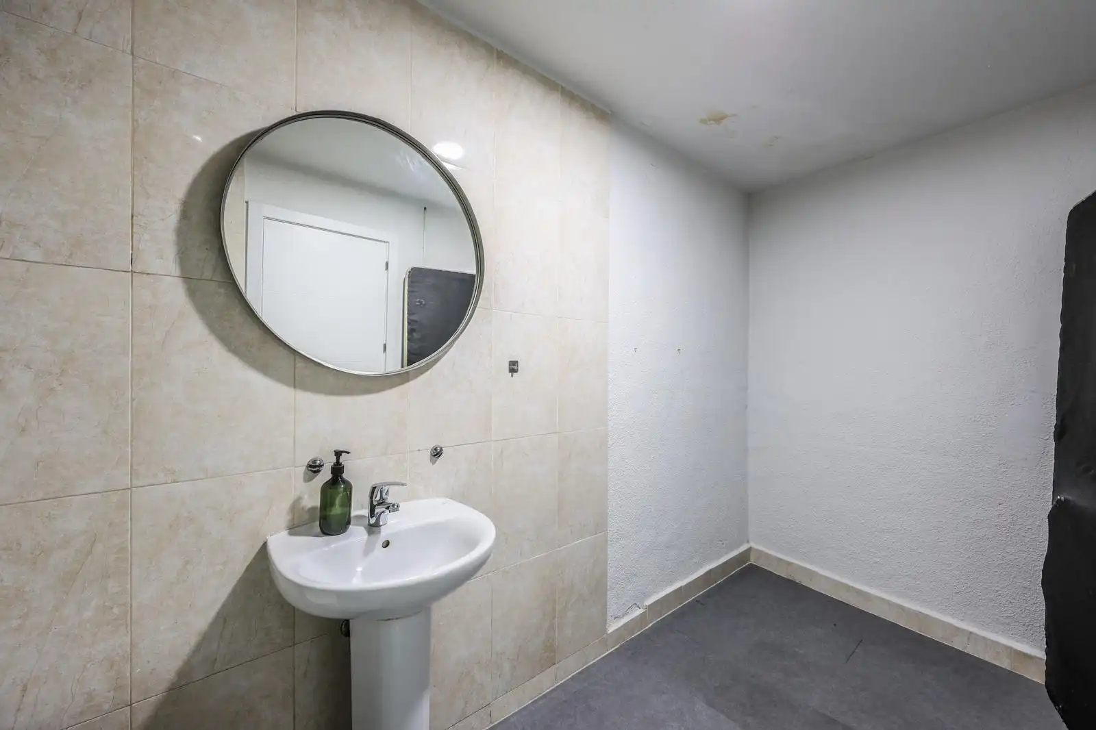 Piso en venta en Madrid con Calefacción y Amueblado