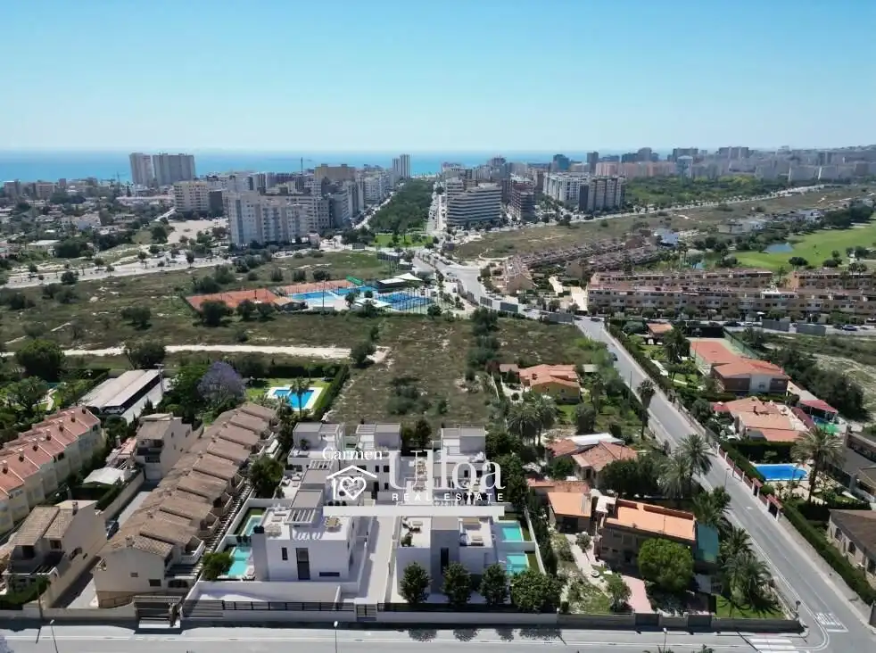 Vista exterior de Casa o xalet en venda en Sant Joan d'Alacant amb Aire condicionat, Calefacció i Jardí privat