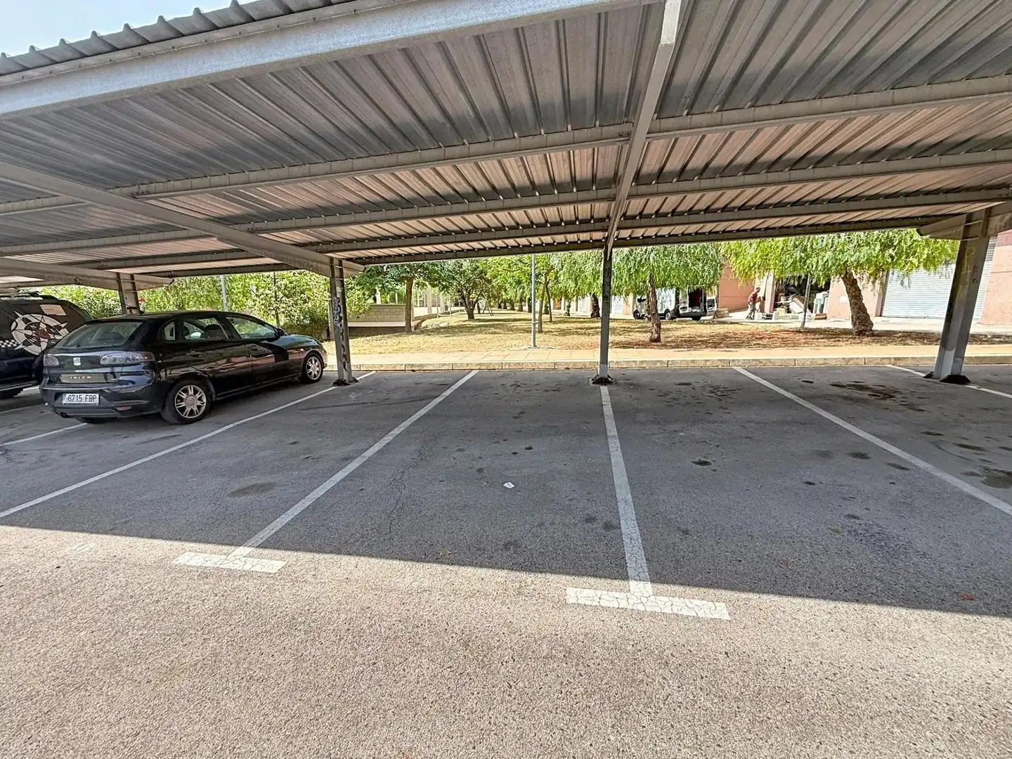 Aparcament de Local en venda en Calafell