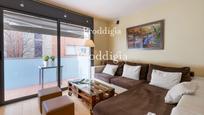 Living room of Single-family semi-detached for sale in Sant Cugat del Vallès  with Air Conditioner, Heating and Terrace