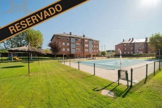 Vista exterior de Pis en venda en Majadahonda amb Calefacció, Traster i Forn