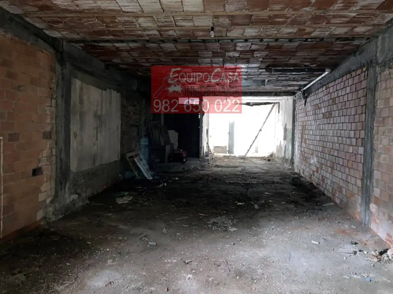 Casa adosada en venta en Lugo con Terraza, Amueblado y Alarma