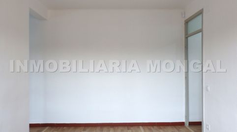 Foto 4 de Pis en venda a Carrer del Boix, Sant Ildefons, Cornellà de Llobregat