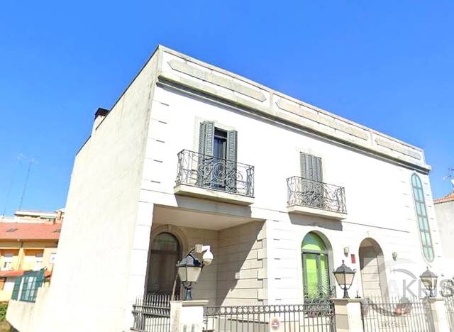 Casa-chalet en Venta en José Bárcena Fernández en El Pilar - La Estación