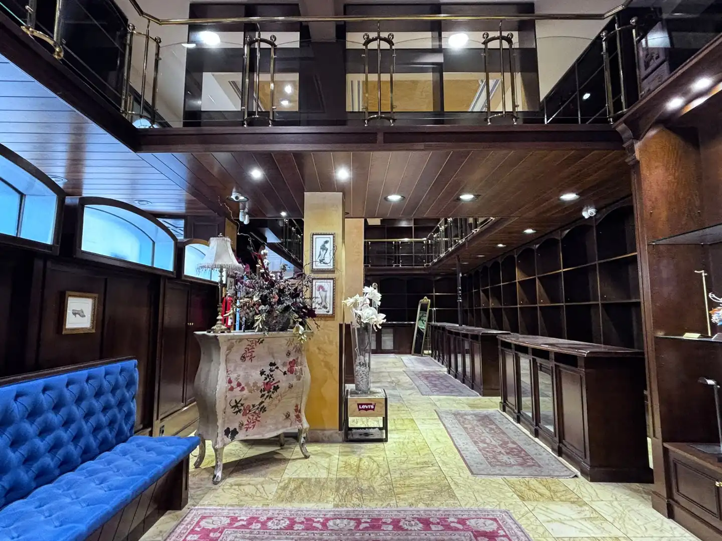 Commercial properties for rent in Burgos  with Air Conditioner, Heating and Furnished