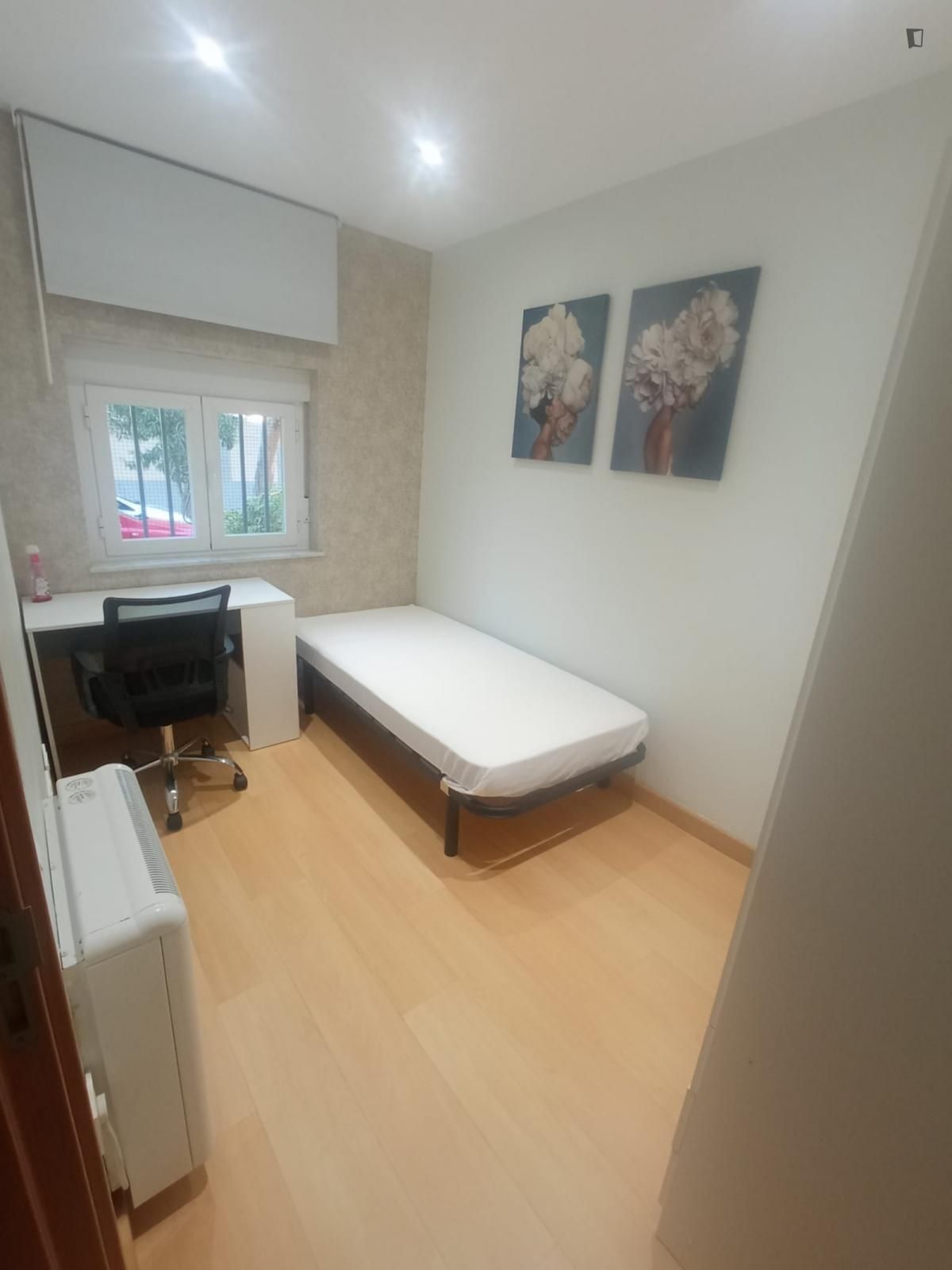 Habitación de Apartamento de alquiler en Salamanca Capital con Calefacción, Amueblado y Lavadora
