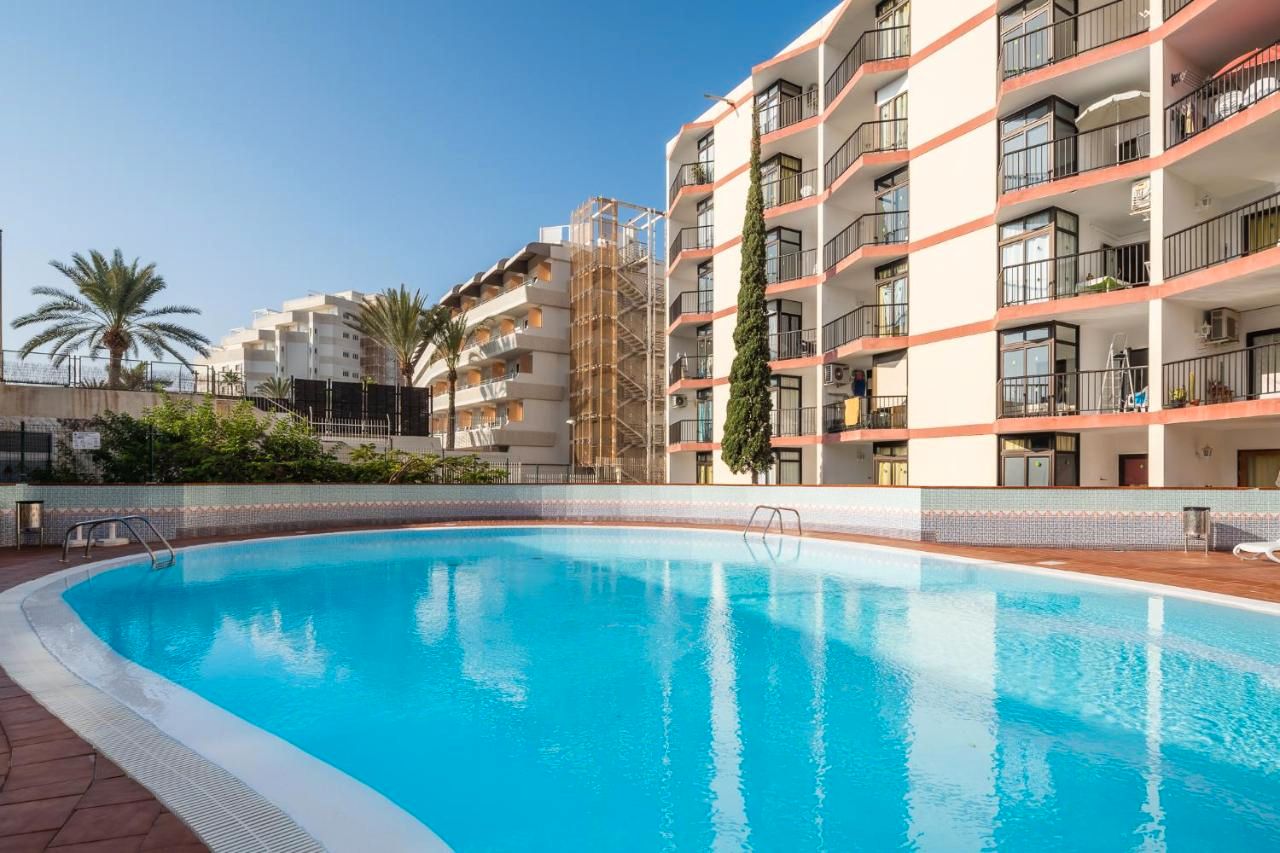 Piscina de Apartament en venda en San Bartolomé de Tirajana amb Aire condicionat, Parquet i Moblat