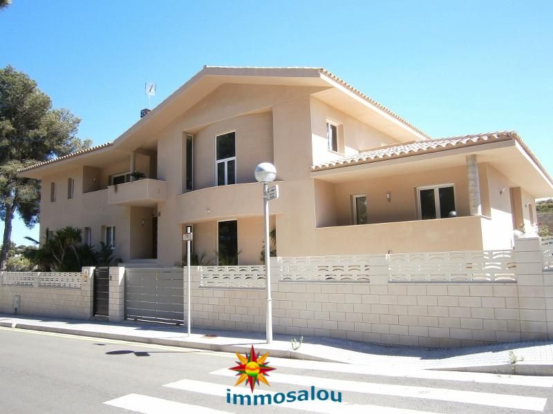 Casa o xalet en venda a del Pou de la Taurana, Pla de Maset - Cap de Salou
