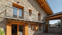 Vista exterior de Casa o xalet en venda en Bellver de Cerdanya amb Calefacció, Terrassa i Traster