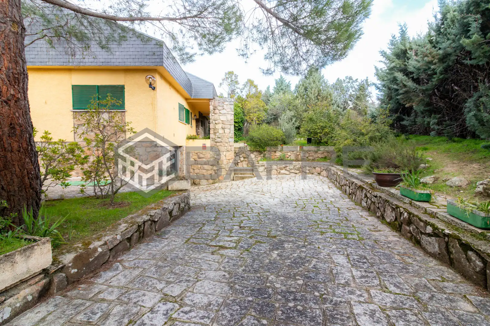 Vista exterior de Casa o chalet en venta en Navalagamella con Calefacción, Jardín privado y Terraza