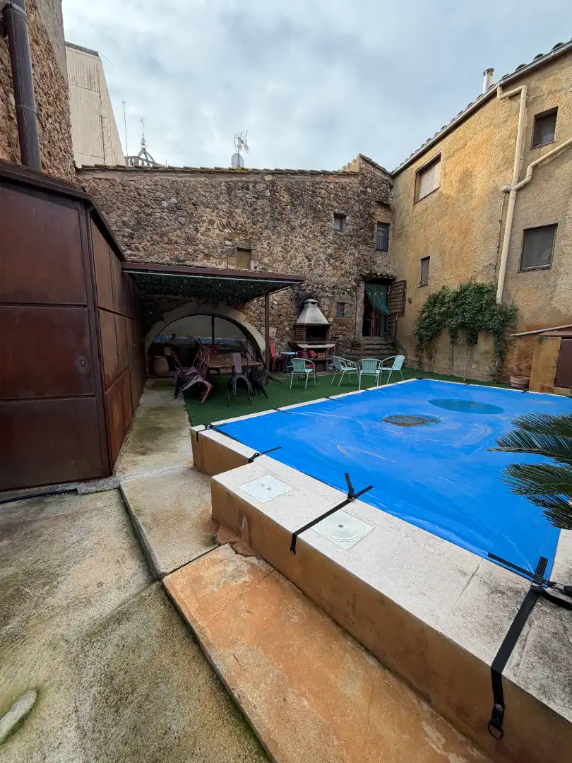 Piscina de Finca rústica en venta en Cistella con Aire acondicionado, Calefacción y Jardín privado