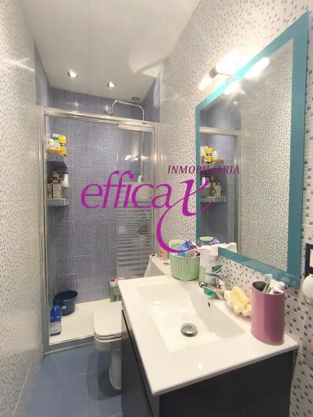 Bathroom of Houses for sale in Gerindote  with Air Conditioner, Heating and Storage room