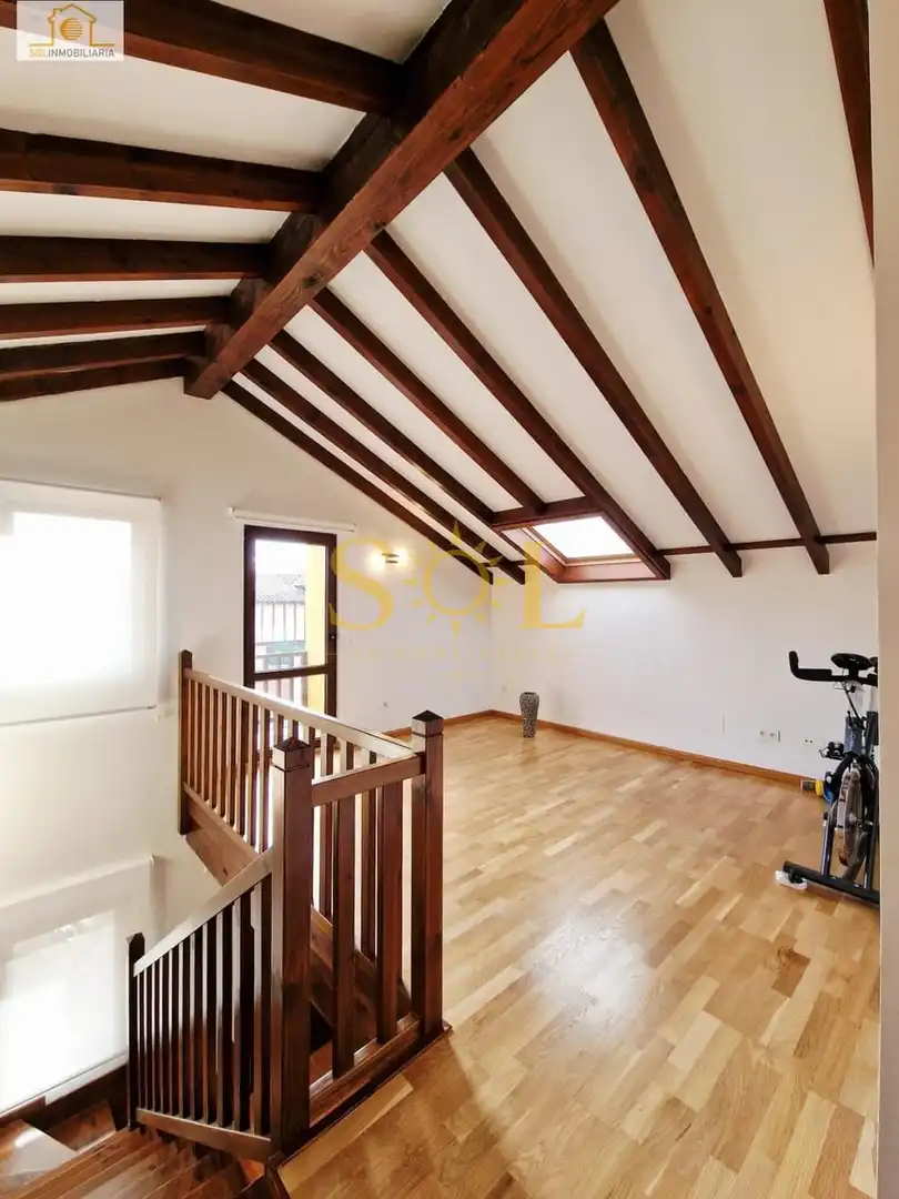 Casa o chalet en venta en Villaquilambre con Calefacción, Jardín privado y Parquet