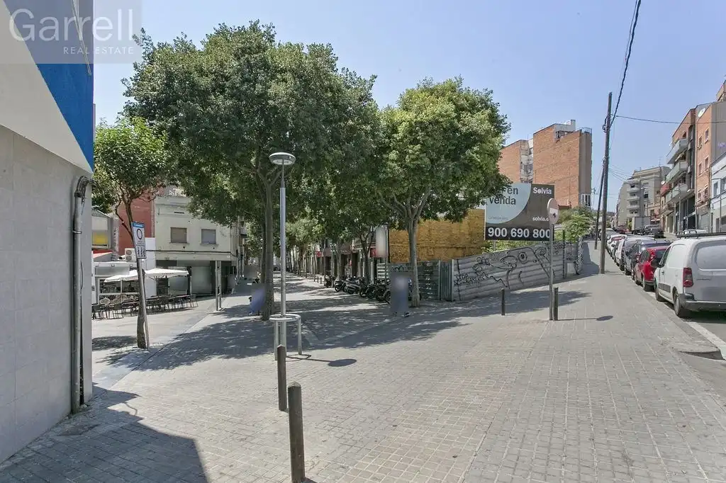 Vista exterior de Residencial en venta en Badalona