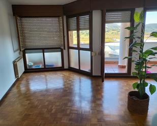 Living room of Flat to rent in Villaviciosa  with Terrace