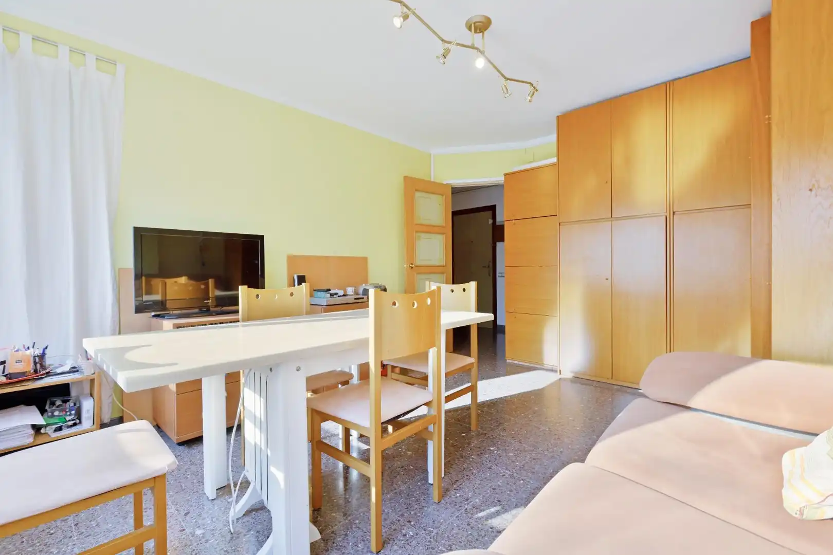 Living room of Apartments for sale in Barcelona