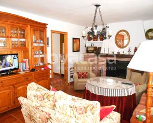 Wohnzimmer von Country house zum verkauf in Masegoso mit Privatgarten