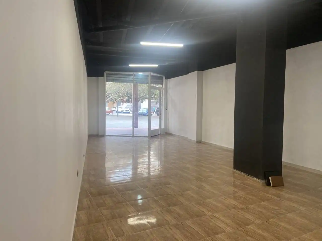 Local comercial de lloguer a Calle Marquesat 14, imagen 3